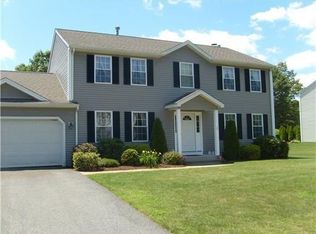 3 Cinnamon Dr, Coventry, RI 02816
