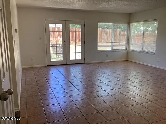 44745 Christie Ave #44745 — Photo 4