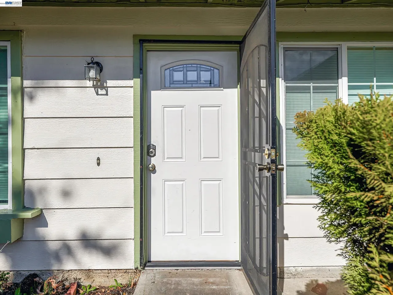 3 bed, 1120 sqft, $4,000 — Photo 3