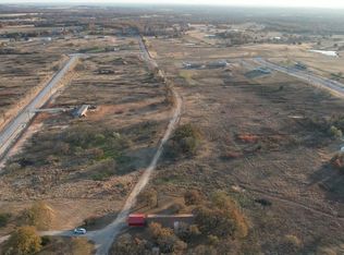 1052 Carnagie Rd, Poolville, TX 76487