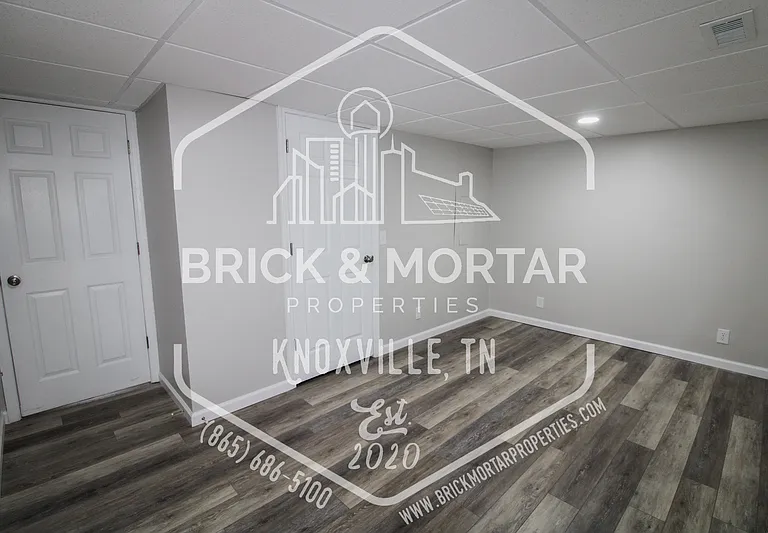 1731 Lively Rd — Photo 23