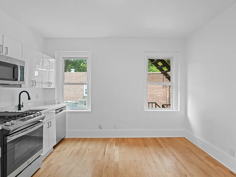1384 State St #3 — Photo 11