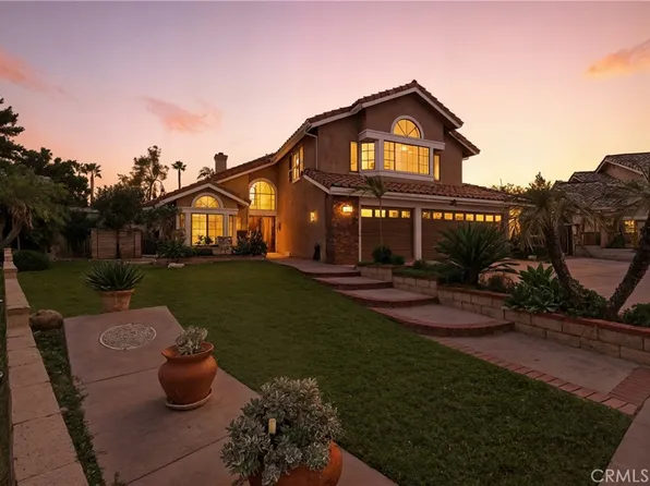 1372 Old Trail Dr, Corona, CA 92882