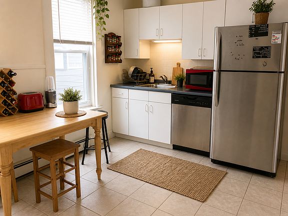4th image of 21 Cypress St #1