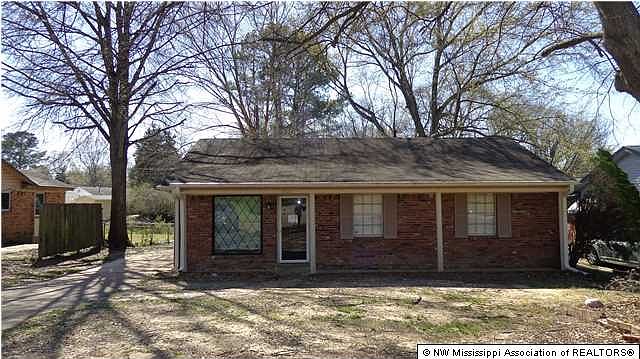 1st image of 8325 Southaven Cir W