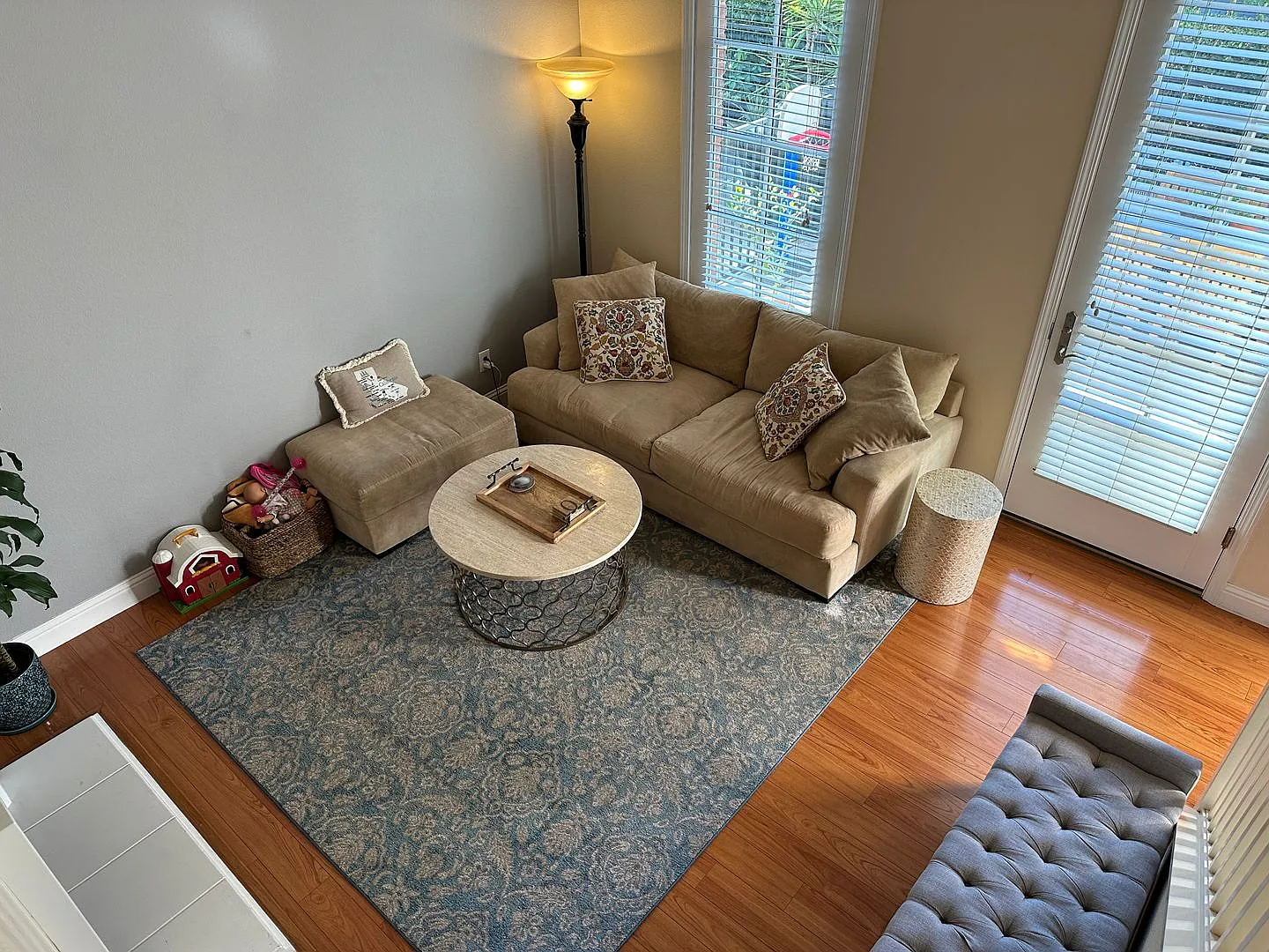 Charming and Bright 3 Bedroom, 3 Bath Contemporary Midtown Townhouse — Photo 4