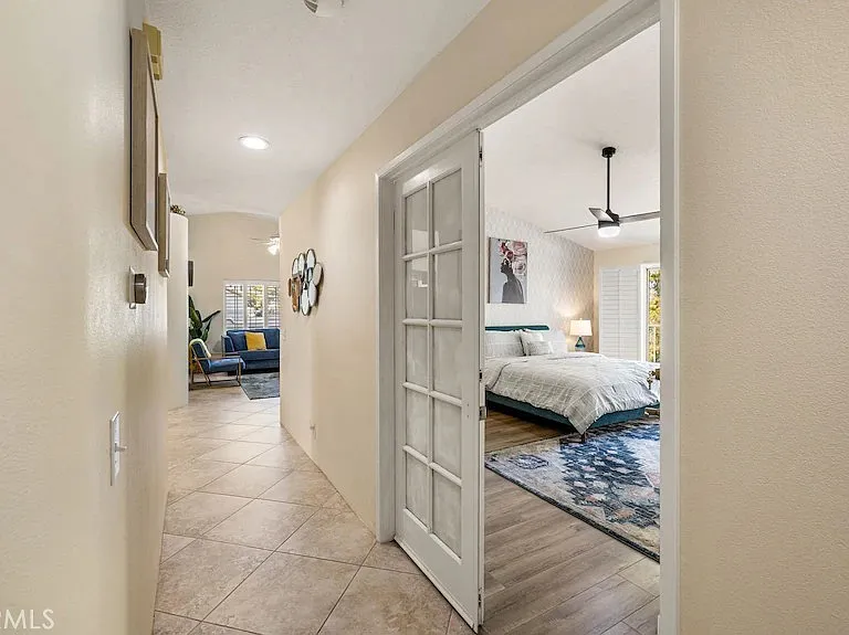 344 Vista Royale Dr — Photo 20
