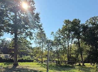 114 Roosevelt Dr, Eutawville, SC 29048