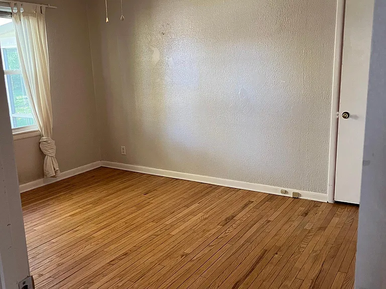 106 Conley Cir — Photo 11