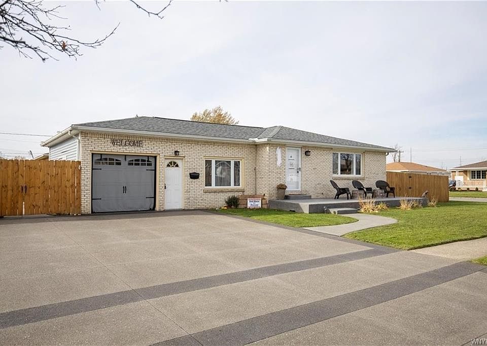 1st image of 242 Banko Dr