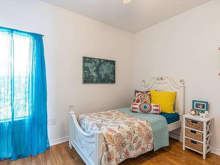 508 Pine Ln — Photo 14