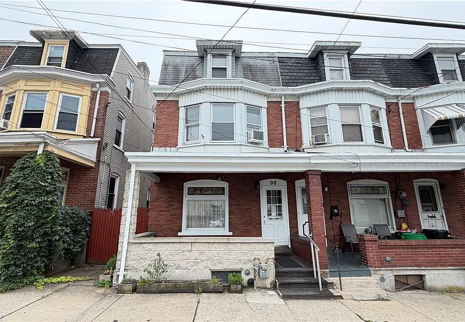38 S Carlisle St