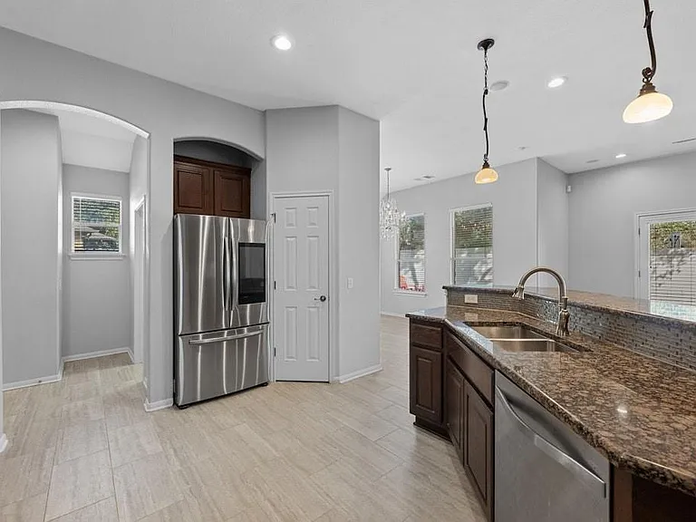 5609 York Bridge Cir — Photo 11