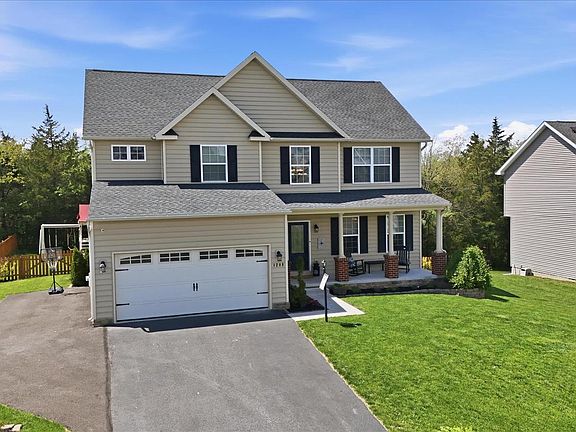 2nd image of 1288 Emilys Ct