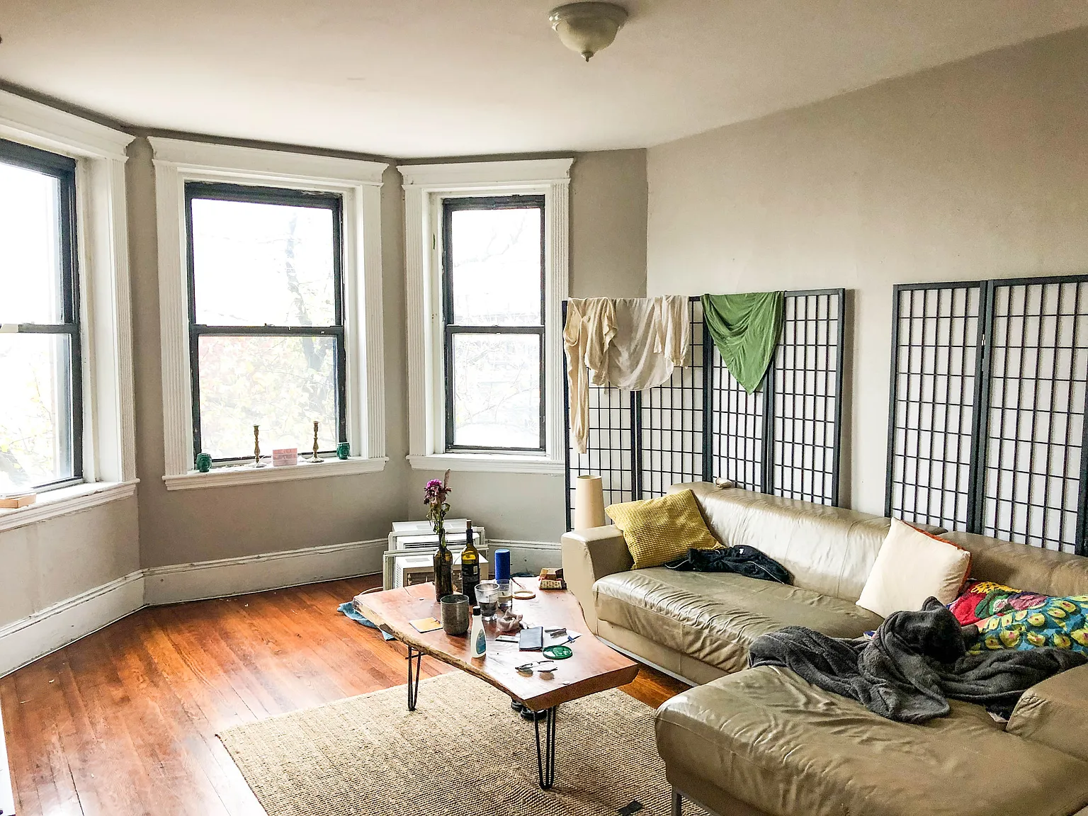3 bed, 1000 sqft, $3,750 — Photo 1