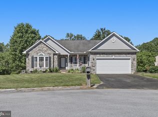 88 Castle Rock Ln, Martinsburg, WV 25405