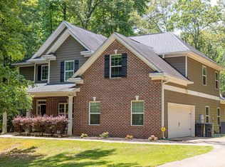 190 Voorhees Rd E, Hamilton, GA 31811