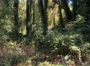 22761 Main St #18, Fairhope, AL 36532