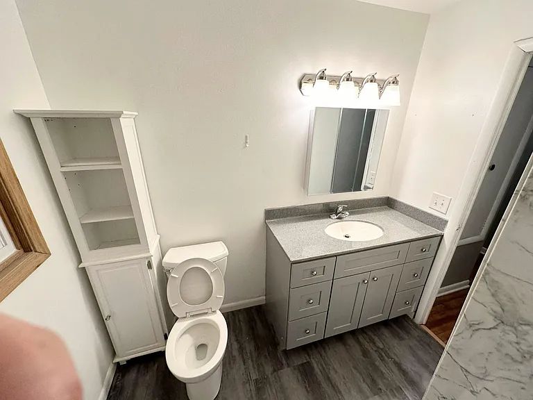 4634 Camden Ave — Photo 8