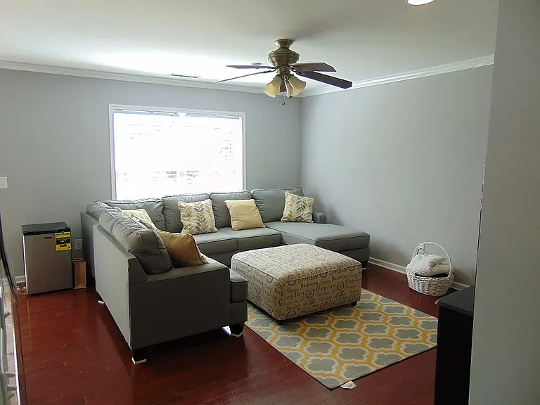 4008 Remington Oaks Cir — Photo 35