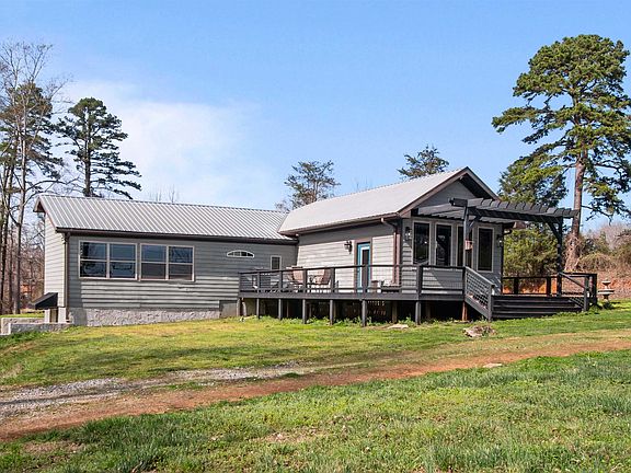 4th image of 4107 Sandy Plains Rd