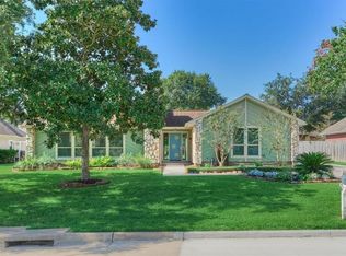 168 April Wind Dr E, Montgomery, TX 77356