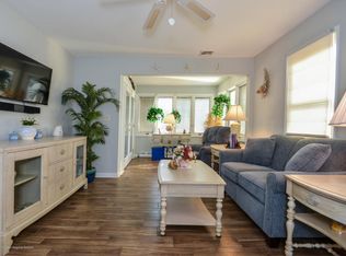 23 Philadelphia Ave, Lavallette, NJ 08735