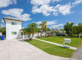 5615 Freedom St, Hollywood, FL 33021