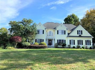 35 Billington Cir, Cumberland, RI 02864