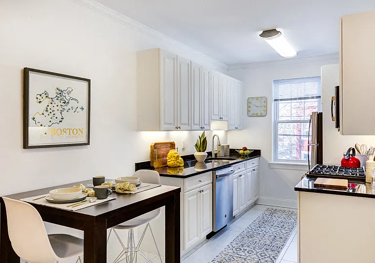Auburn Harris Courtyard - Kitchen