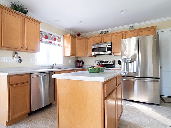 4th image of 5 Jovan Ct