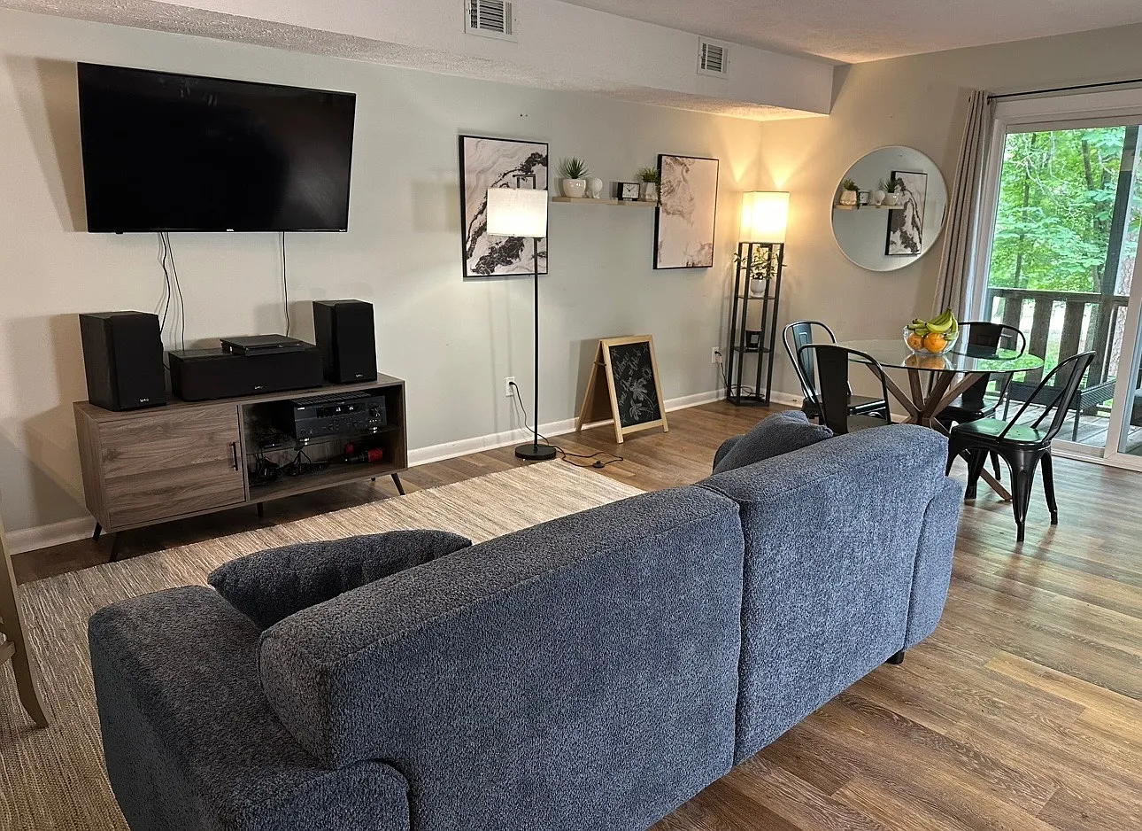 2 bed, 2.5 bath, 1280 sqft, $1,850 — Photo 1