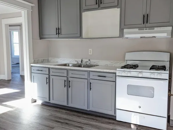 22 Roseland Ave APT 2S, Waterbury, CT 06710