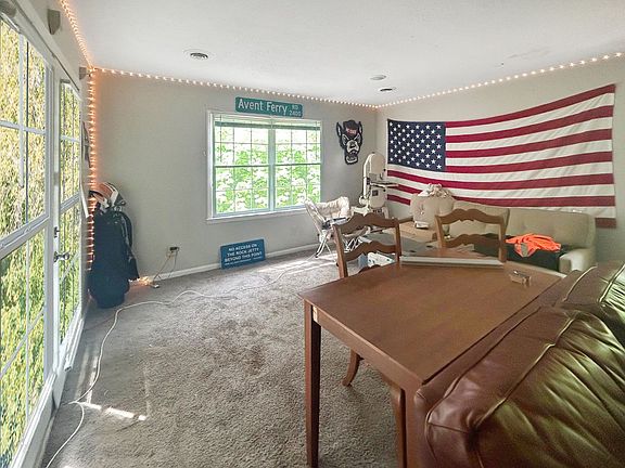 4th image of 1223-1227 Carlton Ave #1225