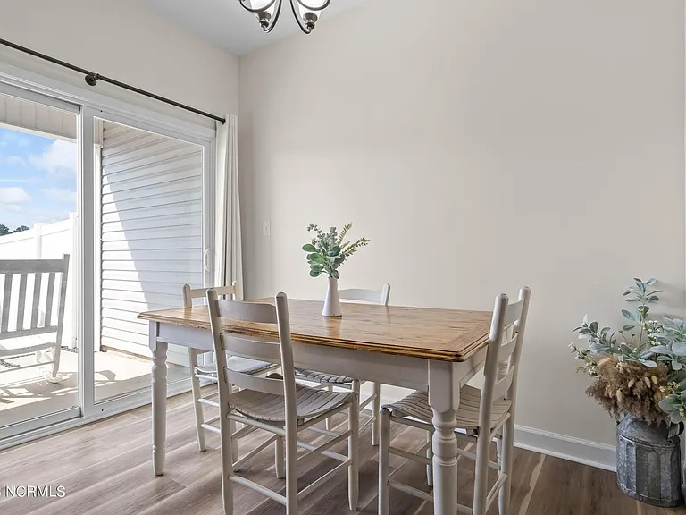 302 Justice Farm Dr — Photo 12