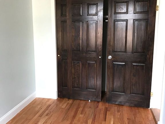 5th image of 2915 36th Ave APT 2CA