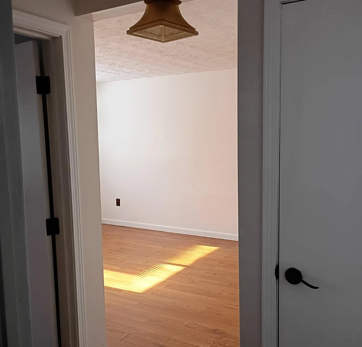 35 Log St — Photo 4