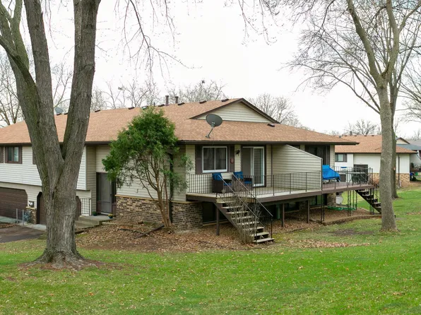 3606 Garden Blvd N, Oakdale, MN 55128