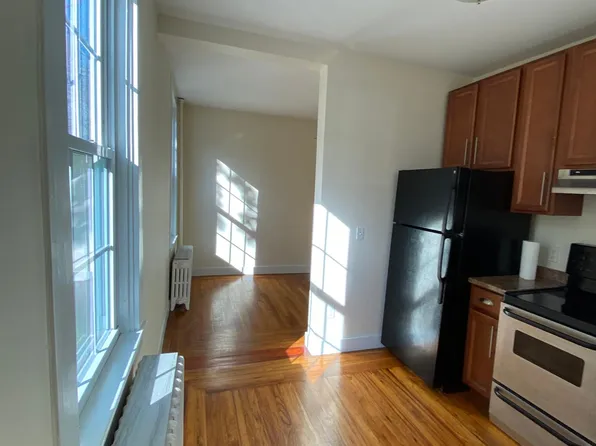 (undisclosed Address), Newport, RI 02840