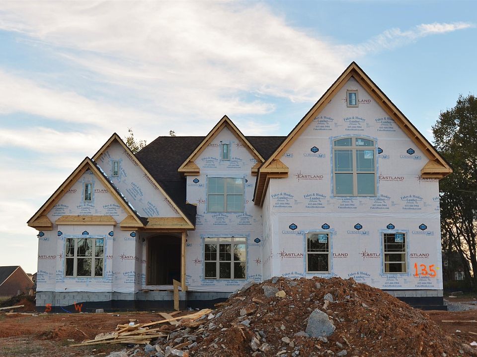 1st image of 505 Carriage Ln #135-lot 135