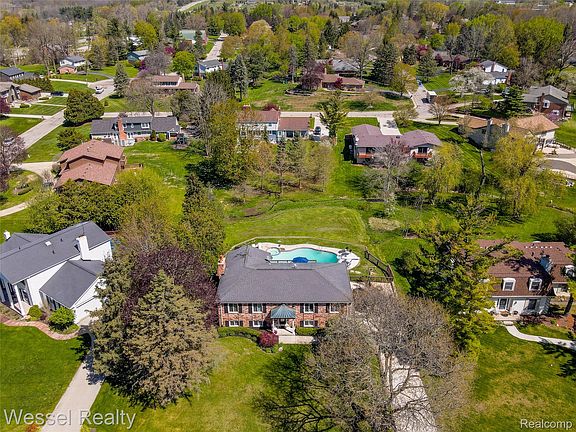 3rd image of 117 Coachlamp Rd