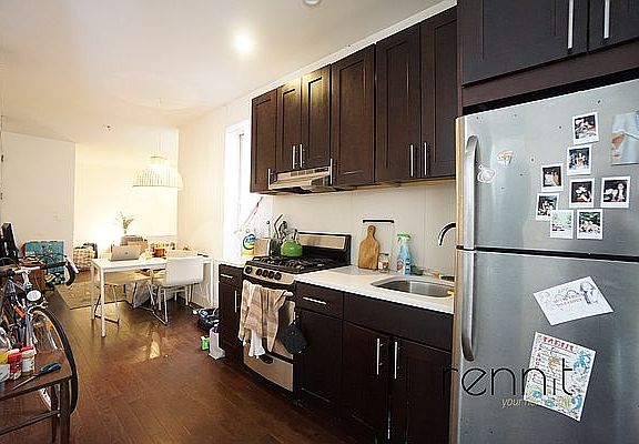 2nd image of 309 Tompkins Ave #3L