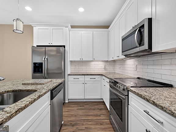 3rd image of 3905 Sea Ct