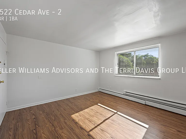 1522 Cedar Ave #2 — Photo 7