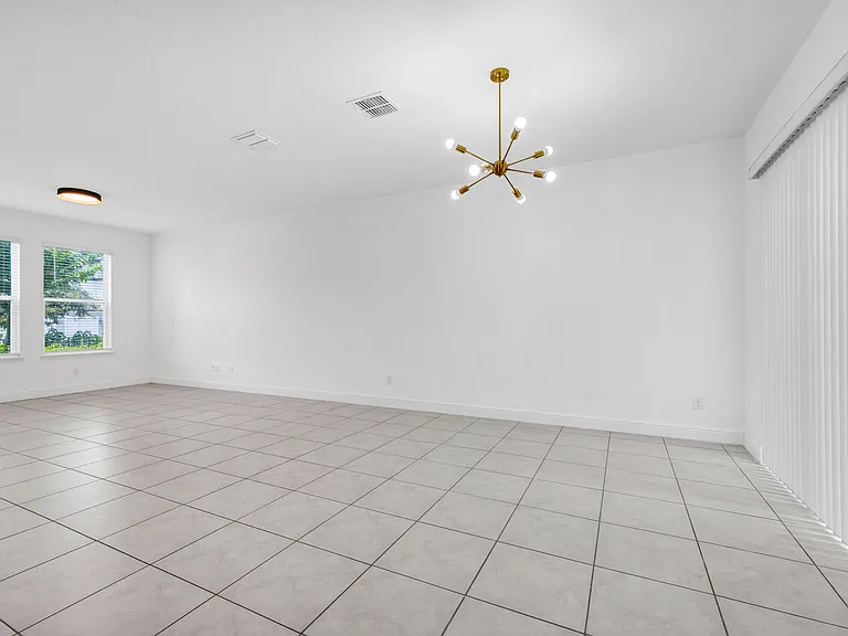 7381 Alpine Butterfly Ln — Photo 10