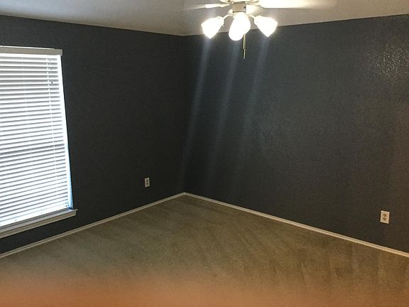 5th image of 635 Hood Dr