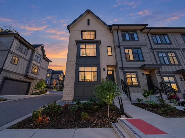 2350 165th St #74, Surrey, BC V3Z 0X6