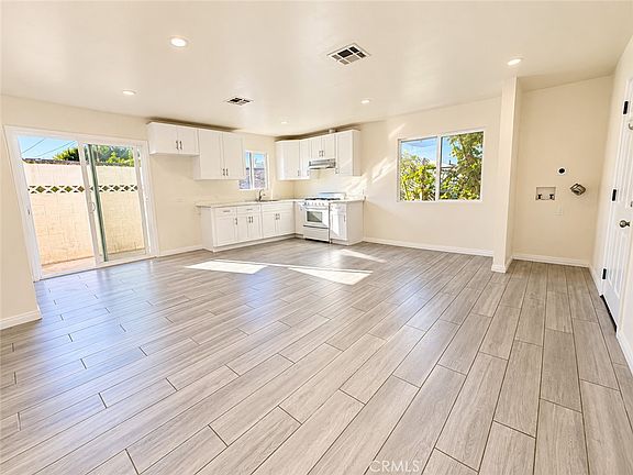 3rd image of 6723 Makee Ave