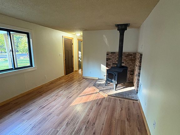 3rd image of 310 Rio Vista Blvd
