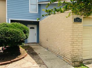 1205 Dennis Ave, Angleton, TX 77515